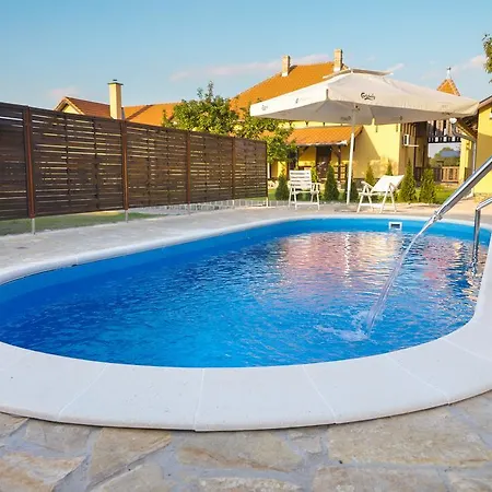 Amfora 게스트하우스 *